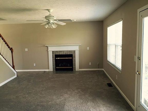 2nd image of 924 Bamburgh Dr
