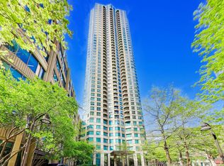400 N La Salle Dr APT 1002, Chicago, IL 60654