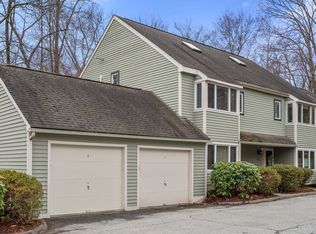 152 Weatherstone Dr #152, Worcester, MA 01604