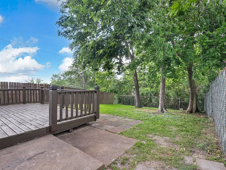 1383 Childress Ave — Photo 32