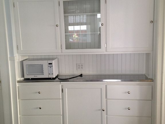 Kitchen with plenty of storage space