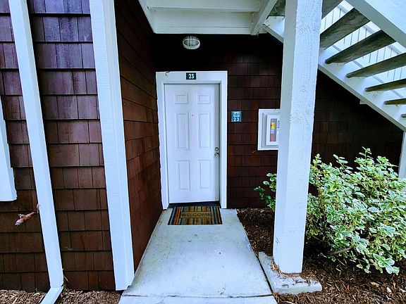 2nd image of 23 Bayside Ct