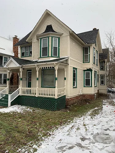 3 Pierrepont Ave Photo 1