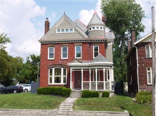 96 Governors Pl, Columbus, OH 43203