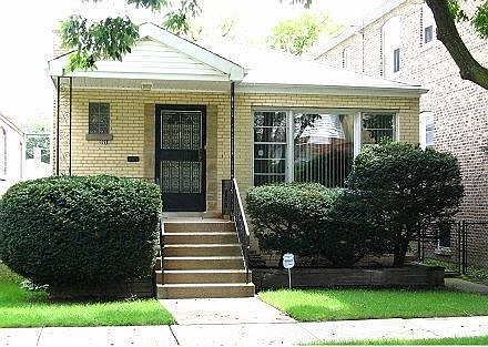 1st image of 9211 S Kingston Ave