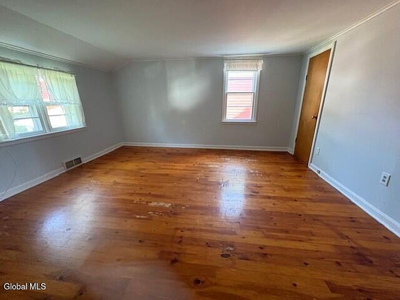 3rd image of 306 S William Street