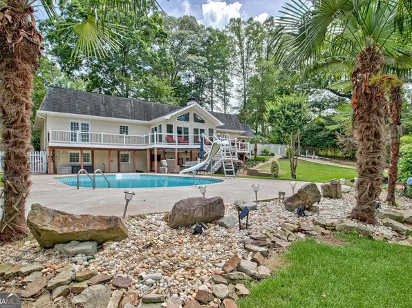522 Golf View Dr, Peachtree City, GA 30269