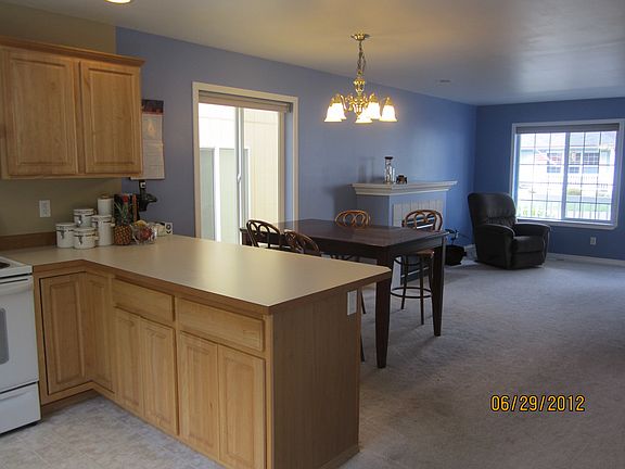 3rd image of 6314 Alexis Dr NE