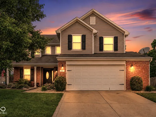 840 Ponderosa Pine Dr, Whiteland, IN 46184