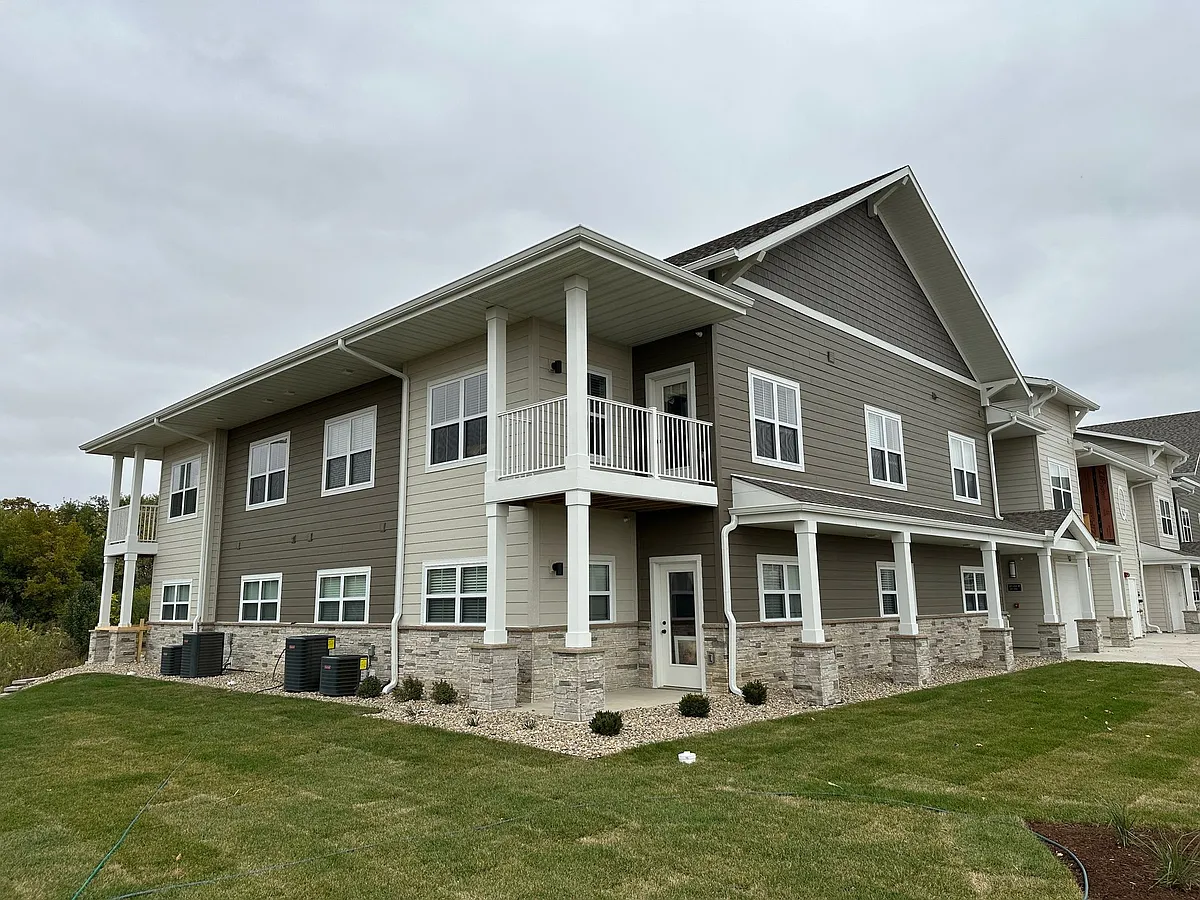 Building Photo - Carden Springs