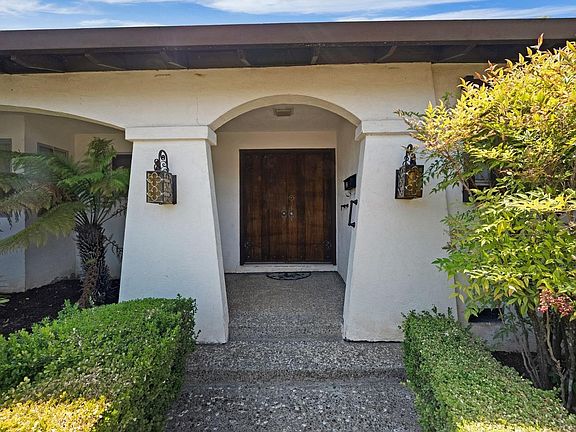5th image of 4736 Stonehedge Drive
