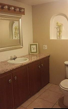2nd image of 110 S. 6th