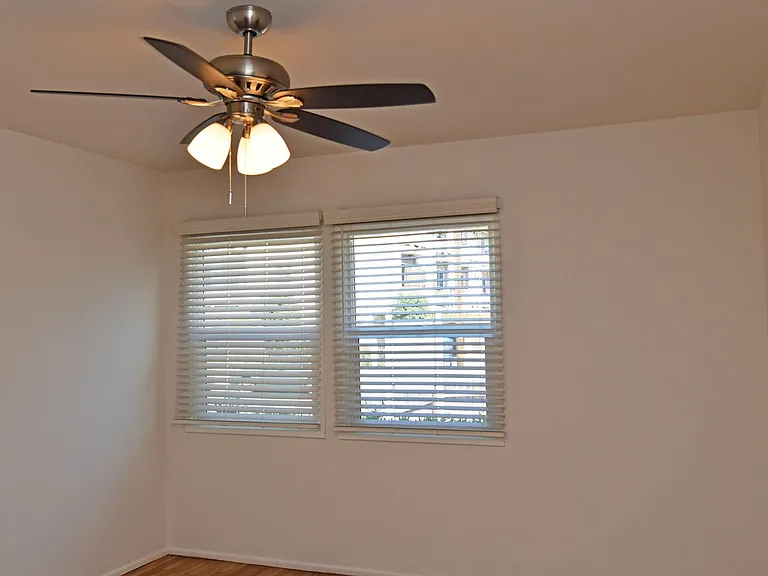 5637 Strohm Ave — Photo 10