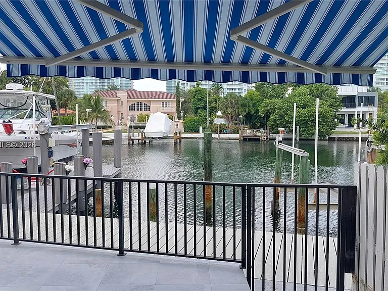 255 S Poinciana Dr #605 — Photo 1
