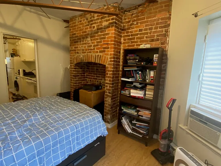 1507 R St NW — Photo 22
