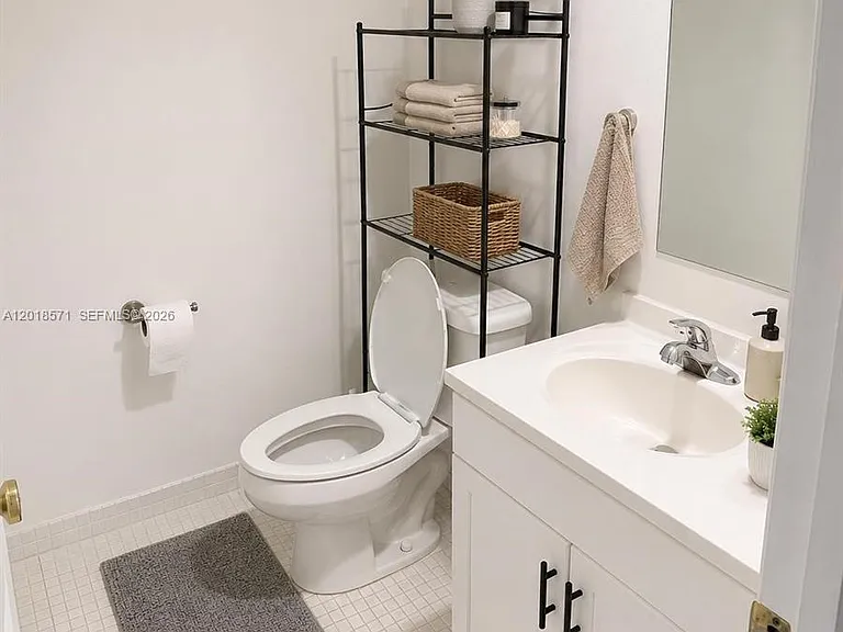 1833 S Ocean Dr #805 — Photo 12