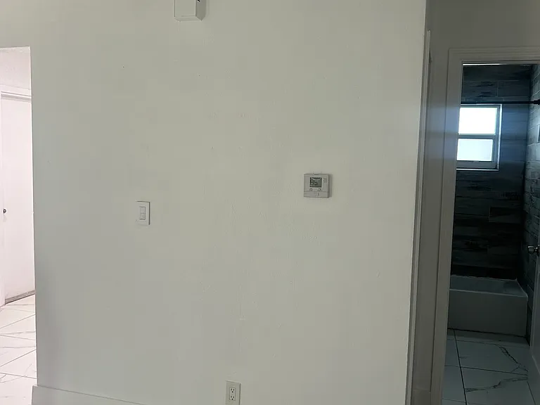 154 NW 14th Way #A — Photo 8
