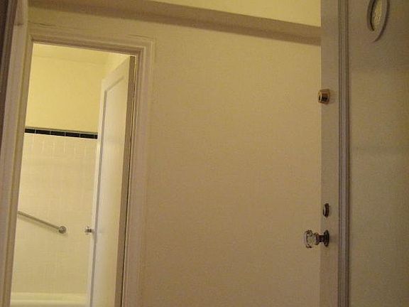 2nd image of 1850 Clay St APT 303