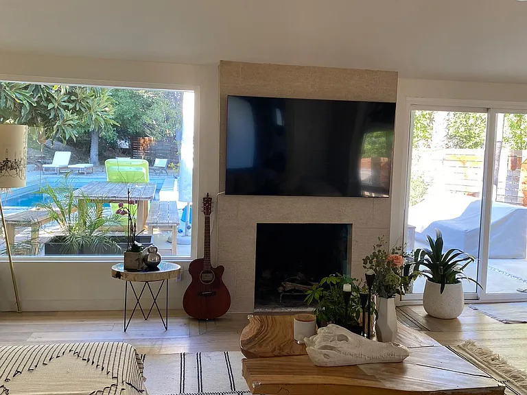 5816 Comanche Ave — Photo 4