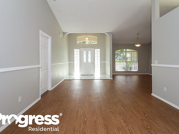 3rd image of 1859 Towering Oak Dr