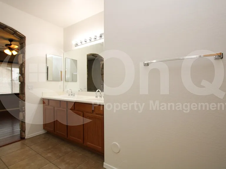 2920 W Angel Way — Photo 15