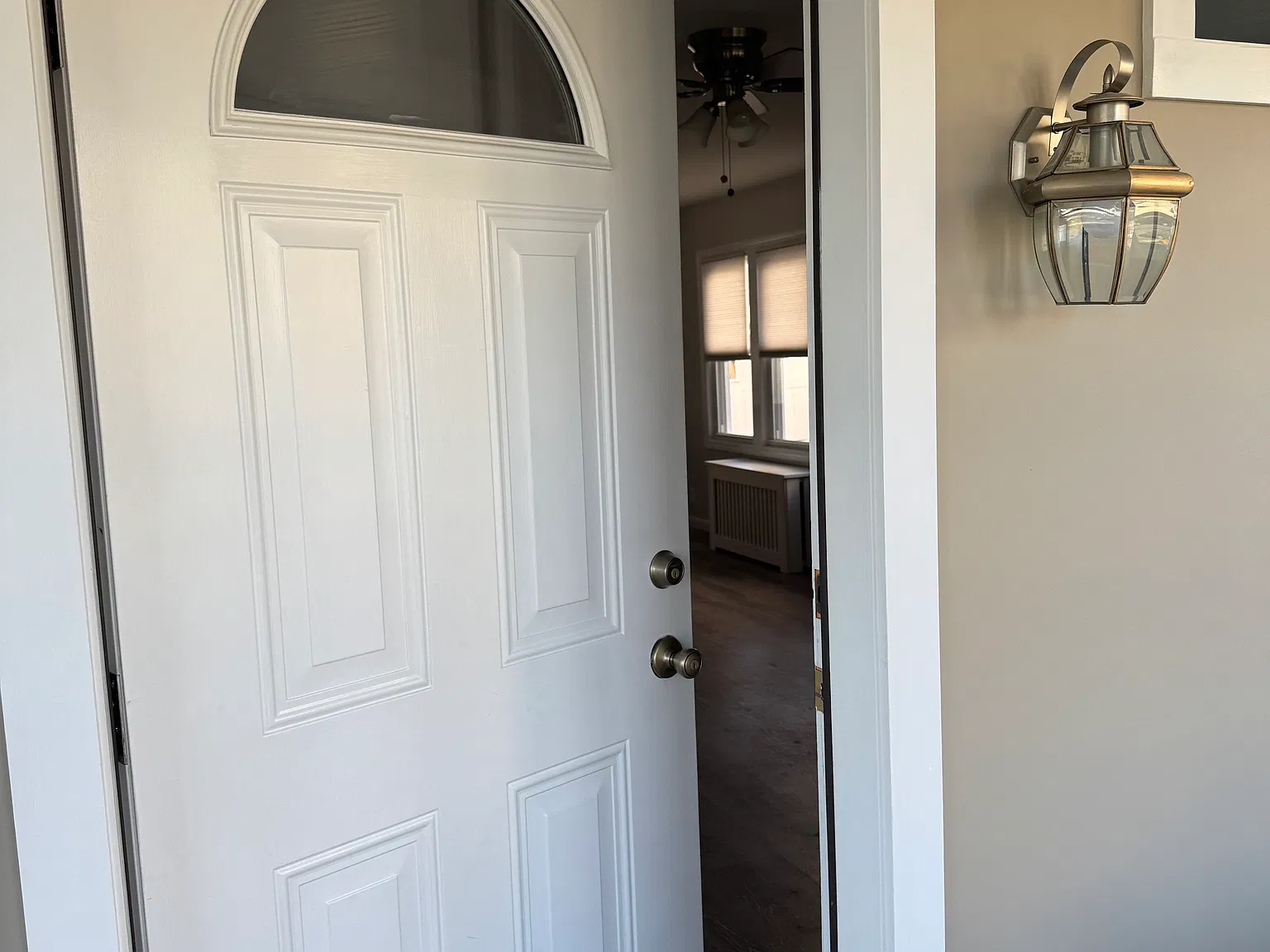 1 bed, 1000 sqft, $2,300 — Photo 3