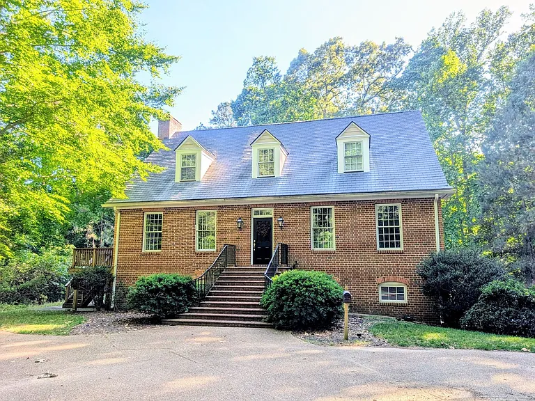 206 Rolfe Rd — Photo 1