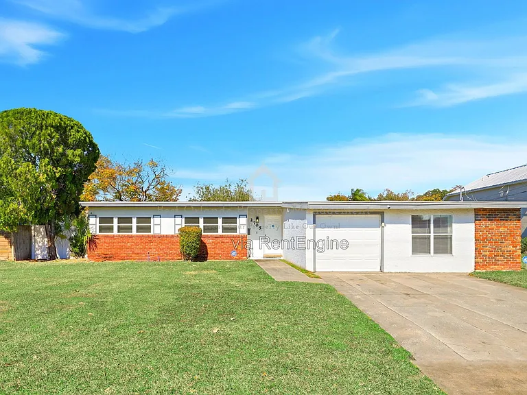2705 Gulfstream Rd — Photo 1