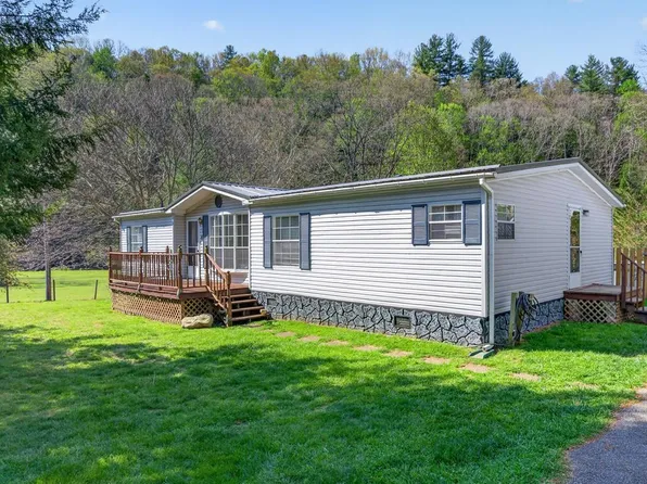 230 Cherry Ln, Bastian, VA 24314