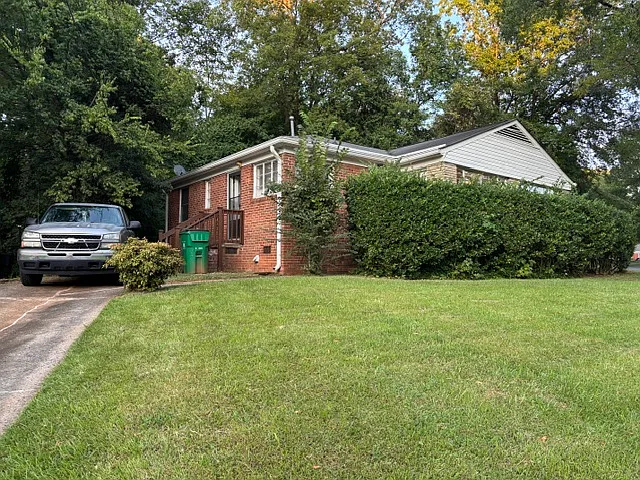 2 bed, 850 sqft, $1,595 — Photo 2