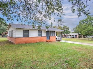 153 Pecan Cir, Athens, TX 75751