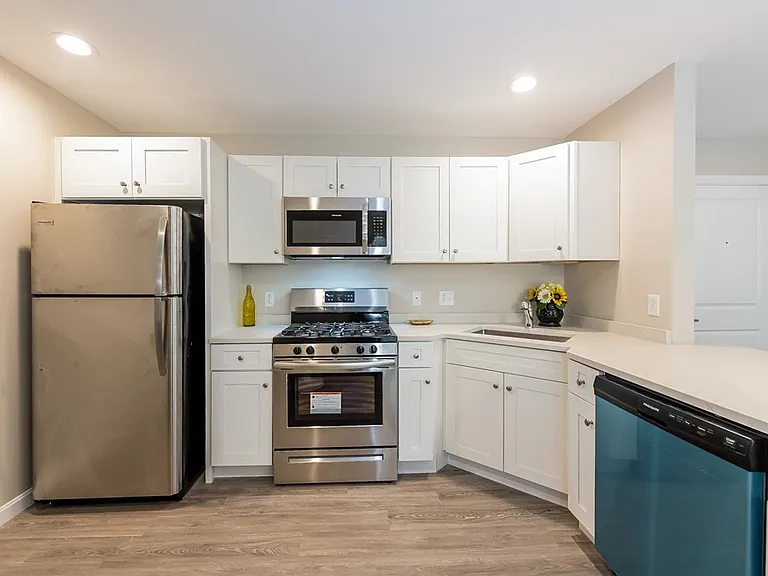 351 Summer St #2 — Photo 22