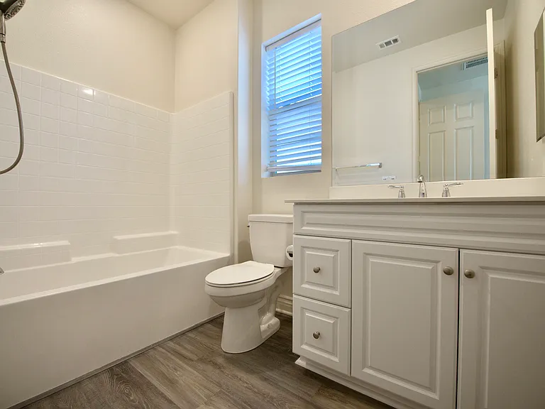 1812 Canyon Oaks Ln — Photo 19