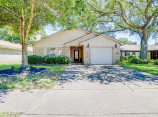 951 Three Forks Dr, Katy, TX 77450