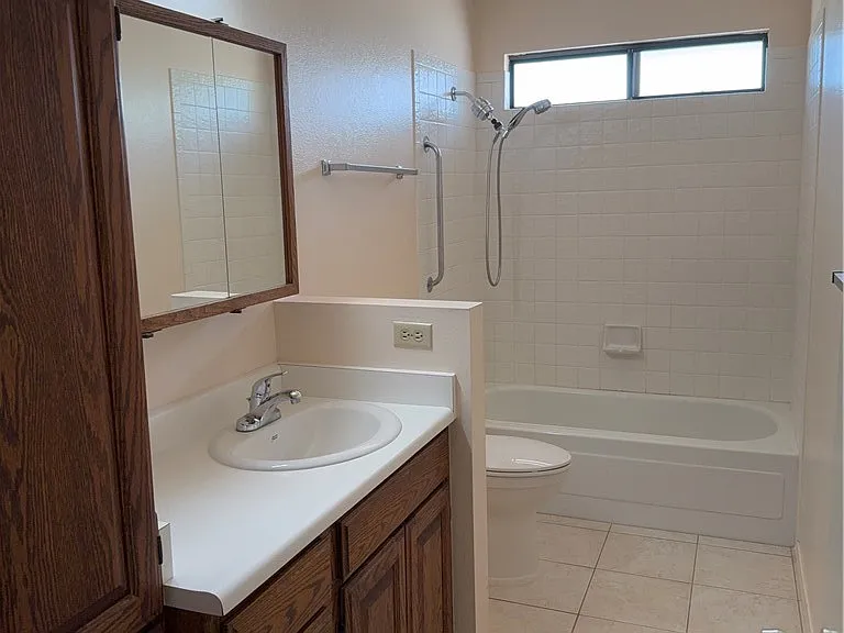 1560 Albino Dr — Photo 14