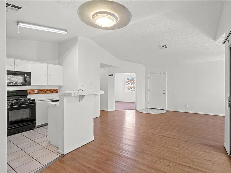 7909 Fossil Creek Ln #204 — Photo 8