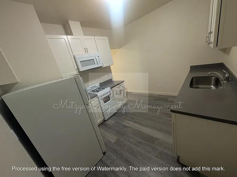 119 S Sherman Ave #7 — Photo 5
