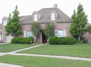 112 Summertyme Dr, Youngsville, LA 70592
