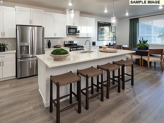 5th image of 3640 SW 38th St