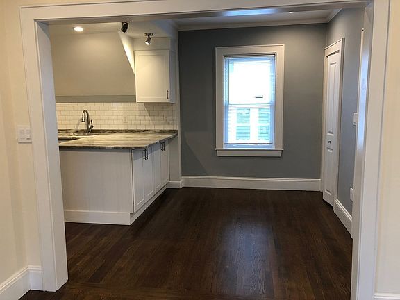 5th image of 4 S Central Ave #2
