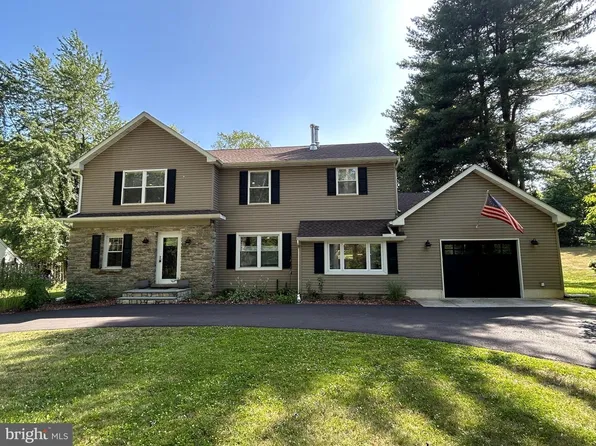 205 Taylorsville Rd, Yardley, PA 19067