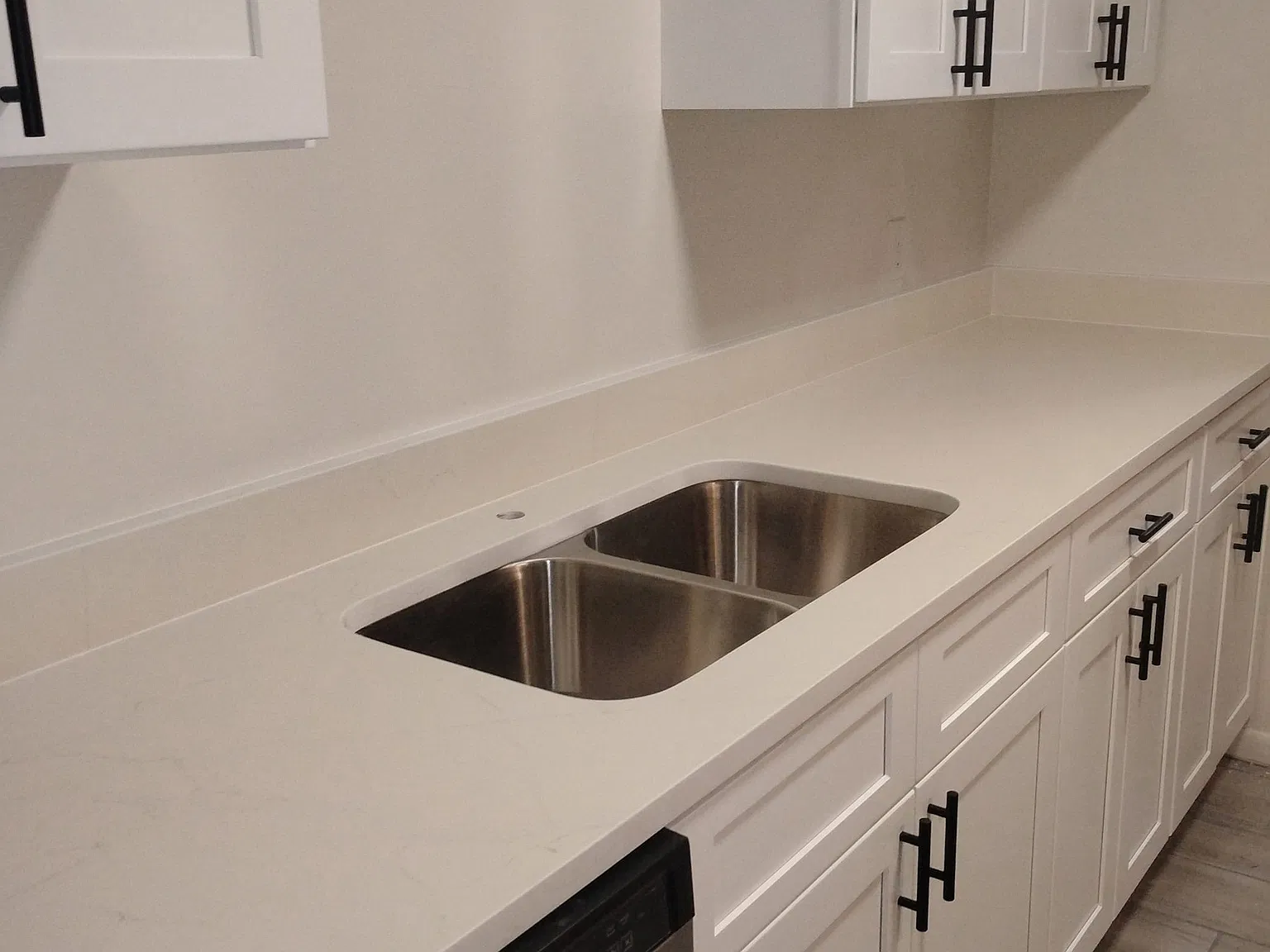 2 bed, 868 sqft, $1,300 — Photo 4