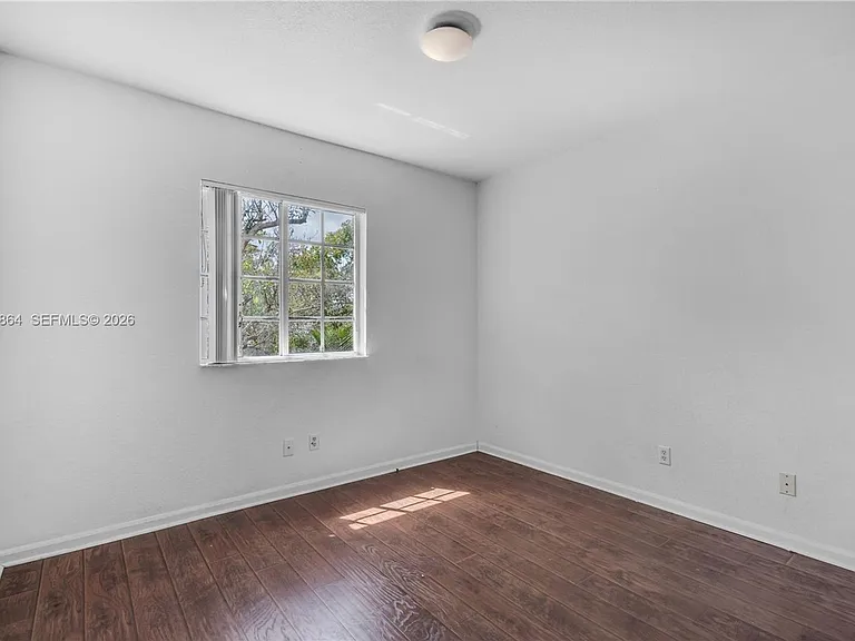 2400 SW 87th Way — Photo 14