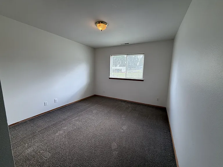 991 Mill St — Photo 17