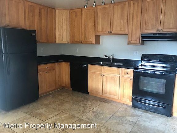 2nd image of 865 Branham Ln APT 3