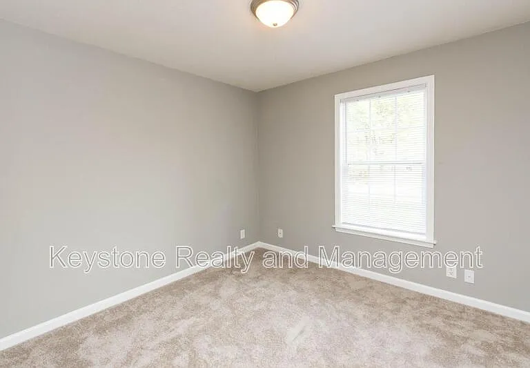Royster Lane — Photo 93