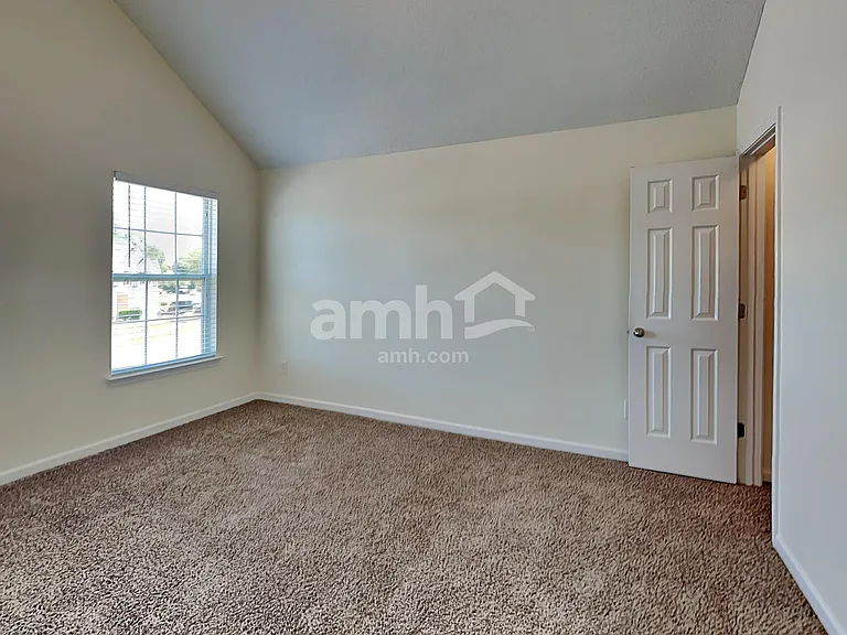 4913 Bryant Dr — Photo 15