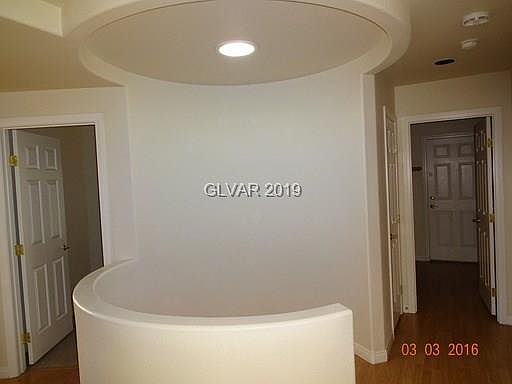 5th image of 7935 Avalon Island St