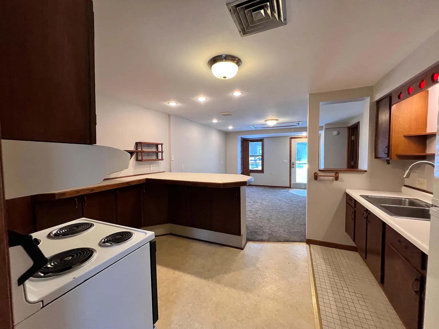 715 Main St. Ridgeway - 1 — Photo 4