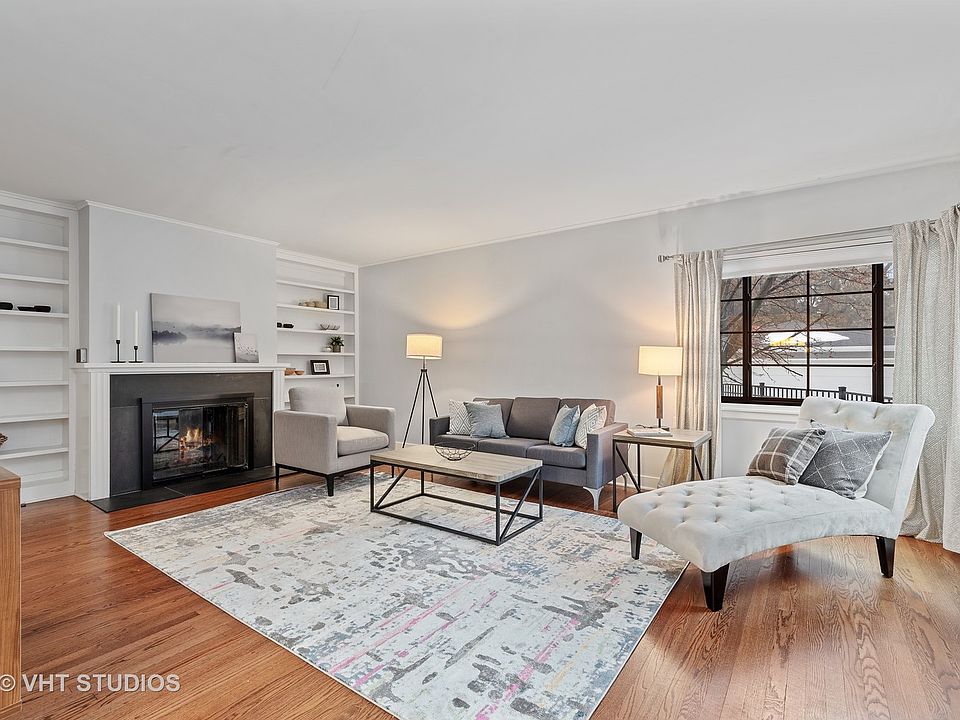 2nd image of 2326 Greenwood Ave